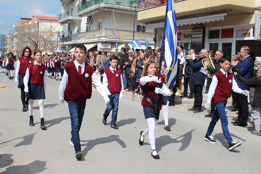 Φωτορεπόρταζ, για την σημερινή εθνική επέτειο της 25ης Μαρτίου 2025, στο Αμύνταιο