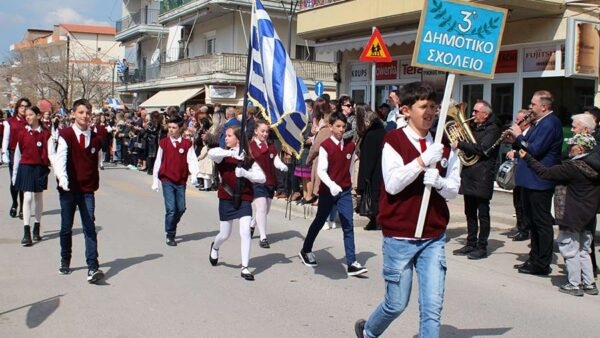 Φωτορεπόρταζ, για την σημερινή εθνική επέτειο της 25ης Μαρτίου 2025, στο Αμύνταιο
