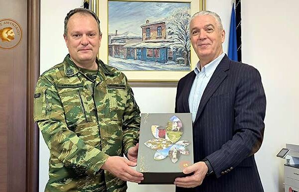 Συνάντηση του Δημάρχου Αμυνταίου Ιωάννη Λιάση με τον νέο Διοικητή του 1ου Συντάγματος Πεζικού Ανέστη Ανέστη