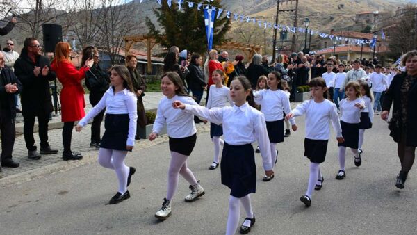 Σε κλίμα εθνικής υπερηφάνειας ο εορτασμός της 25ης Μαρτίου στο Δήμο Πρεσπών