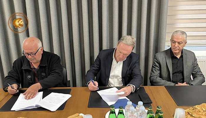 Υπογραφή ενός εμβληματικού έργου για την ενεργειακή θωράκιση του Αμυνταίου