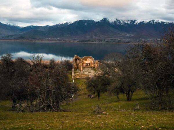 2ο TRIETHNÉS FESTIVAL: Προσκαλεί καλλιτέχνες να συμμετάσχουν σε εικαστική παρέμβαση στον Άγιο Αχίλλειο Πρεσπών