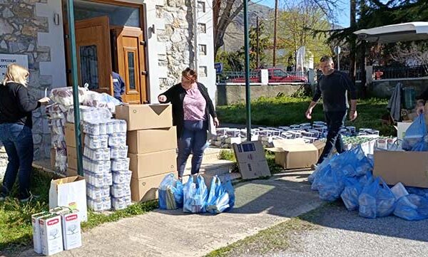 Διανομή τροφίμων και ειδών πρώτης ανάγκης από τον Δήμο Πρεσπών ενόψει του Πάσχα