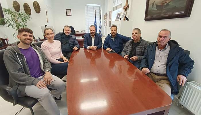 Με μέλη της διοίκησης και τον προπονητή της ομάδας του Ήφαιστου, συναντήθηκε ο Δήμαρχος Φλώρινας