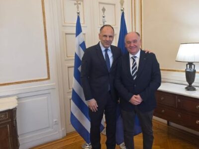 Συνάντηση Στ. Παπασωτηρίου στο ΥΠΕΞ με τον Γ. Γεραπετρίτη 2 Συνάντηση Στ. Παπασωτηρίου στο ΥΠΕΞ με τον Γ. Γεραπετρίτη