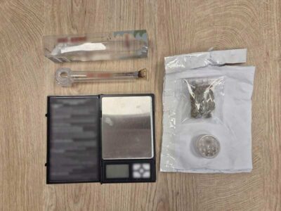 19χρονος παραλήπτης ταχυδρομικού δέματος συνελήφθη, το οποίο περιείχε ναρκωτικά 3 19χρονος παραλήπτης ταχυδρομικού δέματος συνελήφθη, το οποίο περιείχε ναρκωτικά