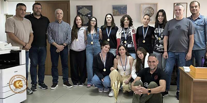 Ο Δήμαρχος Αμυνταίου υποδέχθηκε τη γυναικεία ομάδα του Αίαντα μετά την ιστορική άνοδο στη Β’ εθνική