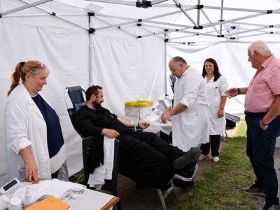 Πραγματοποιήθηκε η Δράση για την εθελοντική αιμοδοσία στον Δήμο Πρεσπών 4 Πραγματοποιήθηκε η Δράση για την εθελοντική αιμοδοσία στον Δήμο Πρεσπών