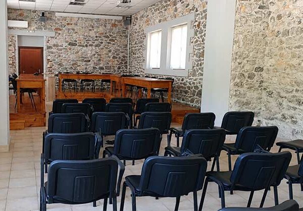 Εκλογή Προεδρείου Δημοτικού Συμβουλίου και Δημοτικής Επιτροπής στο Δήμο Πρεσπών 11 Εκλογή Προεδρείου Δημοτικού Συμβουλίου και Δημοτικής Επιτροπής στο Δήμο Πρεσπών