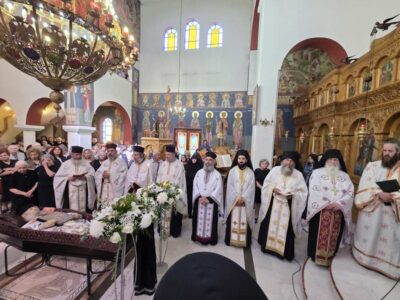 Πτολεμαΐδα - Εξόδιος Ακολουθία μακαριστού ιερέως Ελευθερίου Παλαμά 2 Πτολεμαΐδα - Εξόδιος Ακολουθία μακαριστού ιερέως Ελευθερίου Παλαμά
