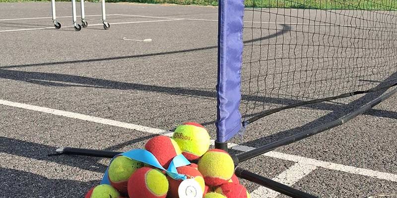 ΚΑΛΟΚΑΙΡΙΝΑ ΜΑΘΗΜΑΤΑ MINI TENNIS ΓΙΑ ΠΑΙΔΙΑ 5-8 ΧΡΟΝΩΝ