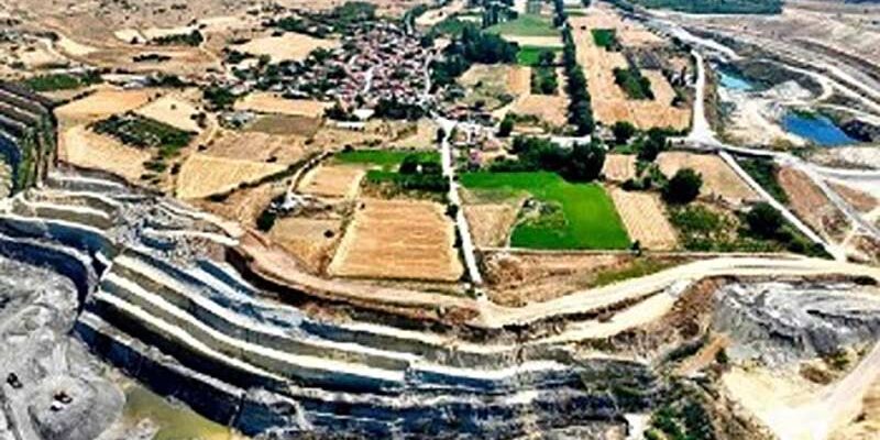 ΑΧΛΑΔΑ ΦΛΩΡΙΝΑΣ - Η καπιταλιστική ανάπτυξη χωρίς το μακιγιάζ της