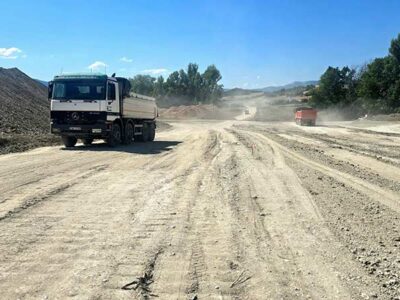 Ξεκίνησαν οι εργασίες για τον νέο οδικό άξονα Κήπος – Γέφυρα Ρυμνίου 18 Ξεκίνησαν οι εργασίες για τον νέο οδικό άξονα Κήπος – Γέφυρα Ρυμνίου