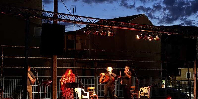 Με τους «Αποσπερίτες» συνεχίστηκε το «Πολιτιστικό Καλοκαίρι 2026» του Δήμου Φλώρινας