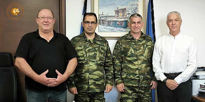 Εθιμοτυπική επίσκεψη του νέου Στρατοπεδάρχη του Στρατοπέδου Παπαπέτρου, στον Δήμαρχο Αμυνταίου
