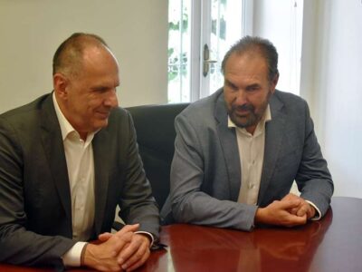 Συνάντηση του Δημάρχου Φλώρινας Βασίλη Γιαννάκη με τον Υπουργό Εξωτερικών Γιώργο Γεραπετρίτη 14 Συνάντηση του Δημάρχου Φλώρινας Βασίλη Γιαννάκη με τον Υπουργό Εξωτερικών Γιώργο Γεραπετρίτη