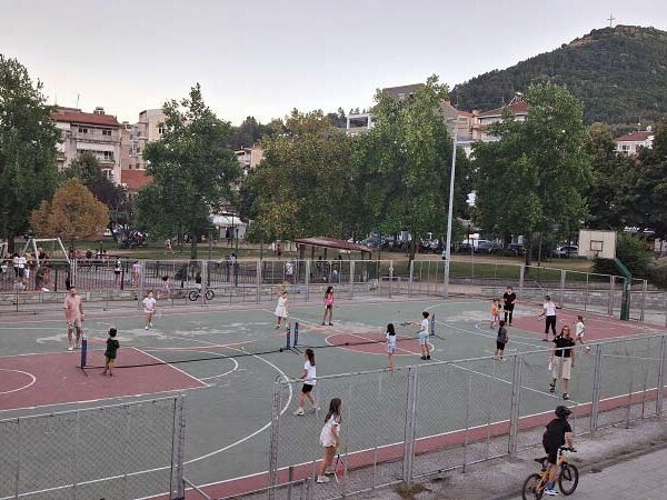 Με μεγάλη επιτυχία πραγματοποιήθηκε η εκδήλωση Street Tennis στη Φλώρινα