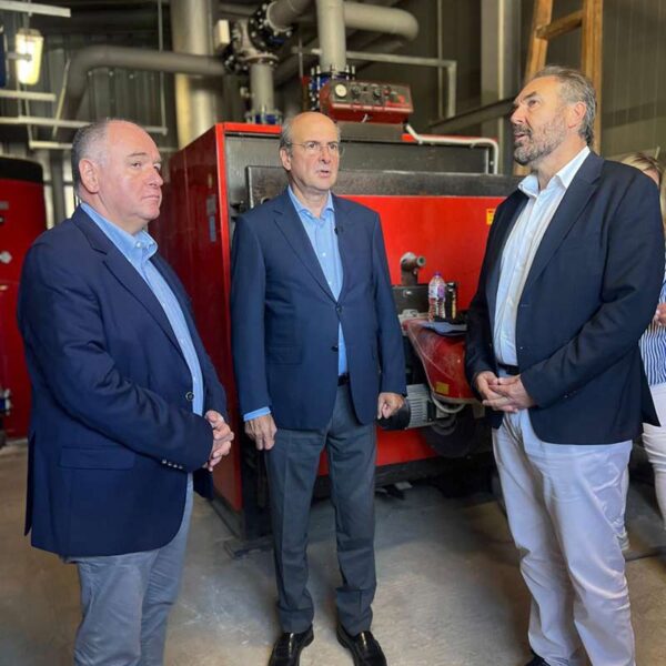 Στη Φλώρινα ο Αντιπρόεδρος της Κυβέρνησης Κωστής Χατζηδάκης για έργα, υποδομές και επενδύσεις 12 Στη Φλώρινα ο Αντιπρόεδρος της Κυβέρνησης Κωστής Χατζηδάκης για έργα, υποδομές και επενδύσεις
