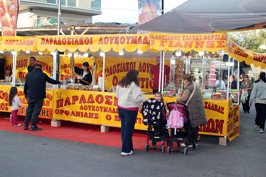 Παραδοσιακοί Λουκουμάδες και φρέσκο χαλβά Φαρσάλων! “Ορφανίδης ο Πόντιος ο Κατερινιώτης” στην εμποροπανήγυρη Αμυνταίου 2026